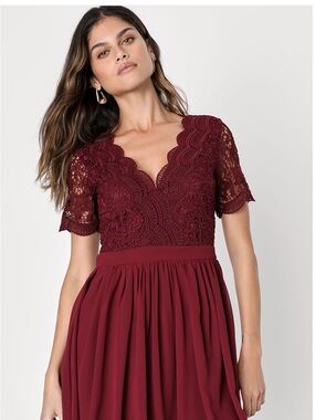 Lulu’s Angel in Disguise dress size Large Burgundy